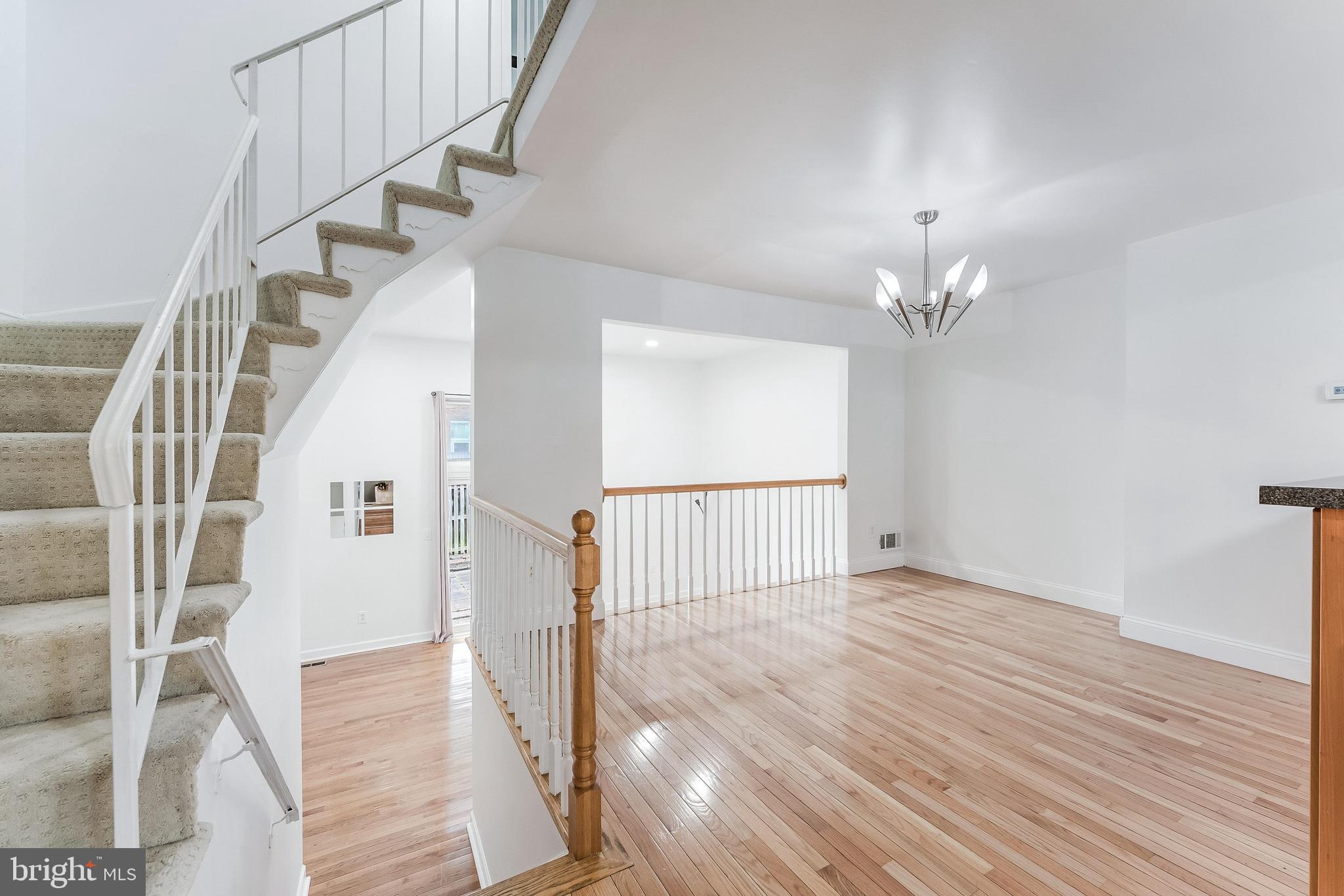 2331 Harleyford Court Reston, VA 20191 - Photo 13 of 40 Bright and airy open space awaits.
