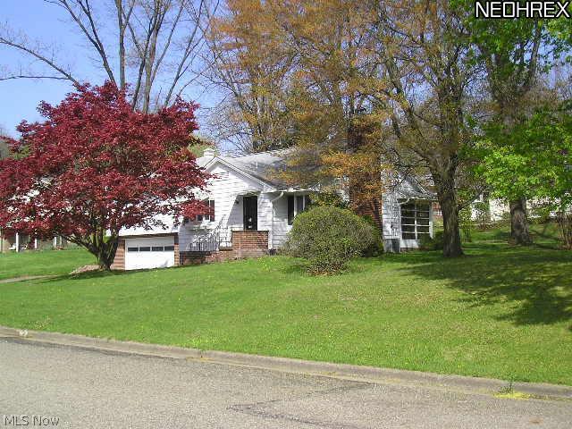 1816 Dexter Road Northeast Massillon, OH 44646 - Photo 4 of 15 Gallery Image 4