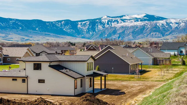 $949,900 | 21 Wishbone Way, Sheridan, WY 82801