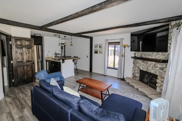 $1,600 | 760 Blue Jay Road, Unit 10, Big Bear Lake, CA 92315