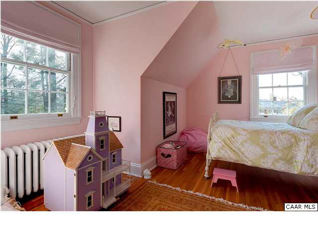 1325 Rugby Road Charlottesville, VA 22903 - Photo 23 of 29 Bedroom #3 on second level