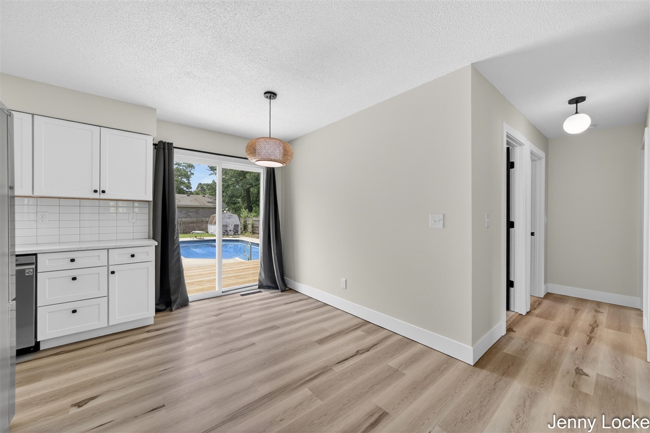2391 MacArthur Road Muskegon, MI 49442 - Photo 12 of 41