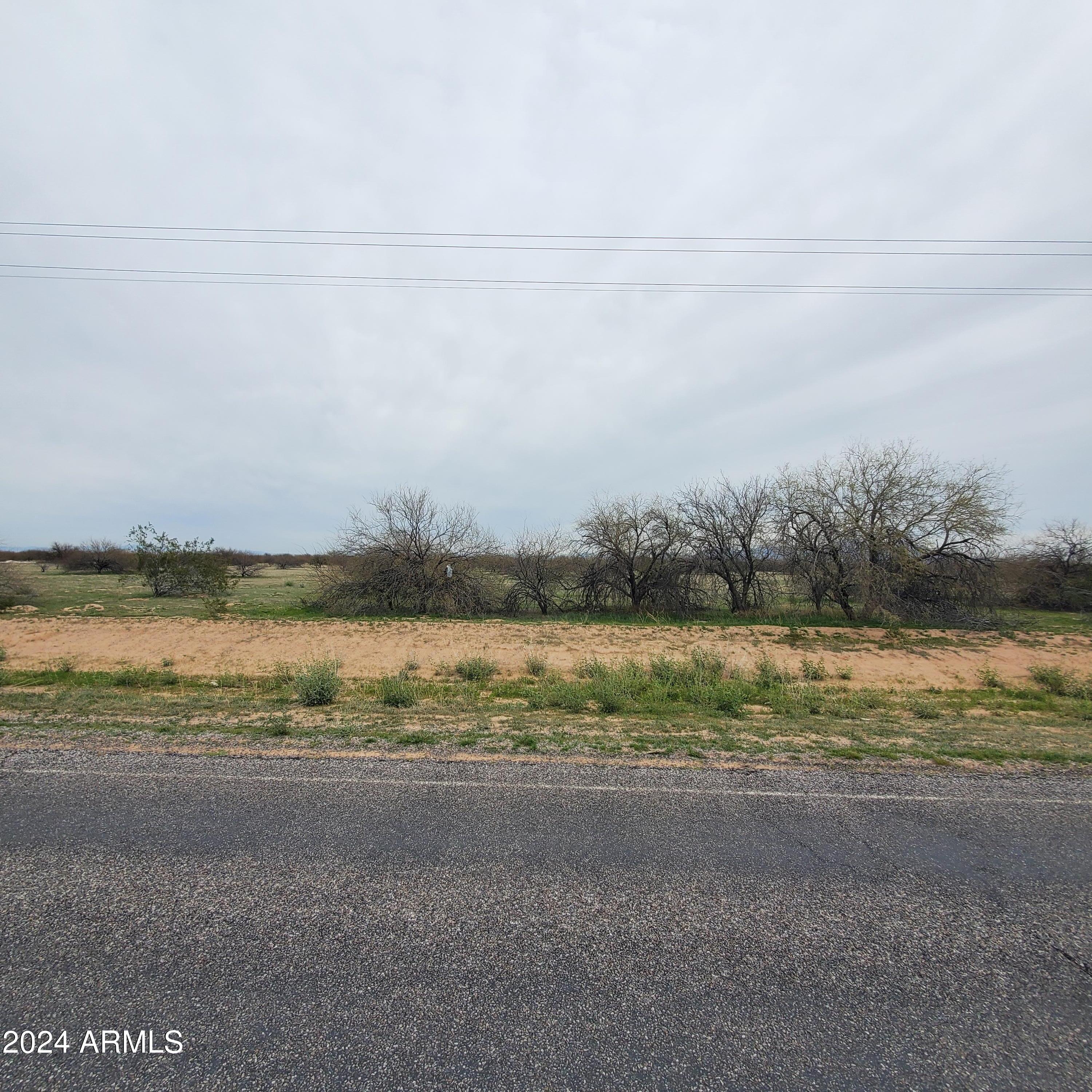 4615 North Estrella Road, Unit 2 Eloy, AZ 85131 - Photo 2 of 4 20240306_120833