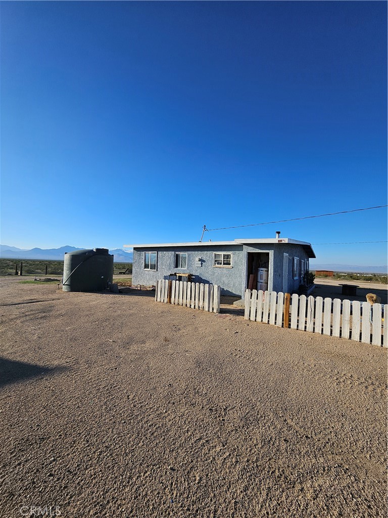 2352 Jacks Ranch Road Ridgecrest, CA 93555 - Photo 4 of 33 a view of a ocean view