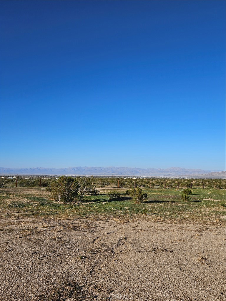 2352 Jacks Ranch Road Ridgecrest, CA 93555 - Photo 10 of 33 a view of an ocean beach