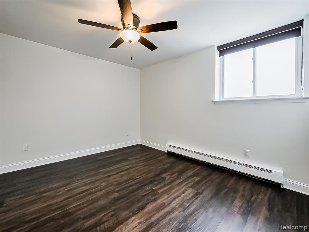 4905 South Crooks Road Royal Oak, MI 48073 - Photo 15 of 28