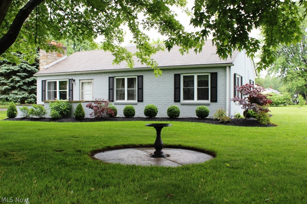 7077 Murray Ridge Road Elyria, OH 44035 - Photo 2 of 18 Gallery Image 2