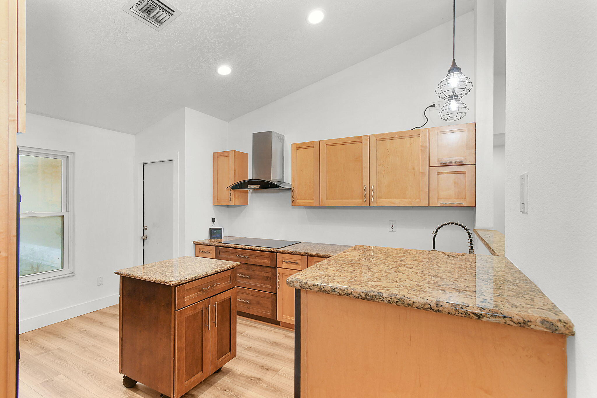 526 Southwest Dairy Road Port St. Lucie, FL 34953 - Photo 10 of 38 14-web-or-mls-750_7917