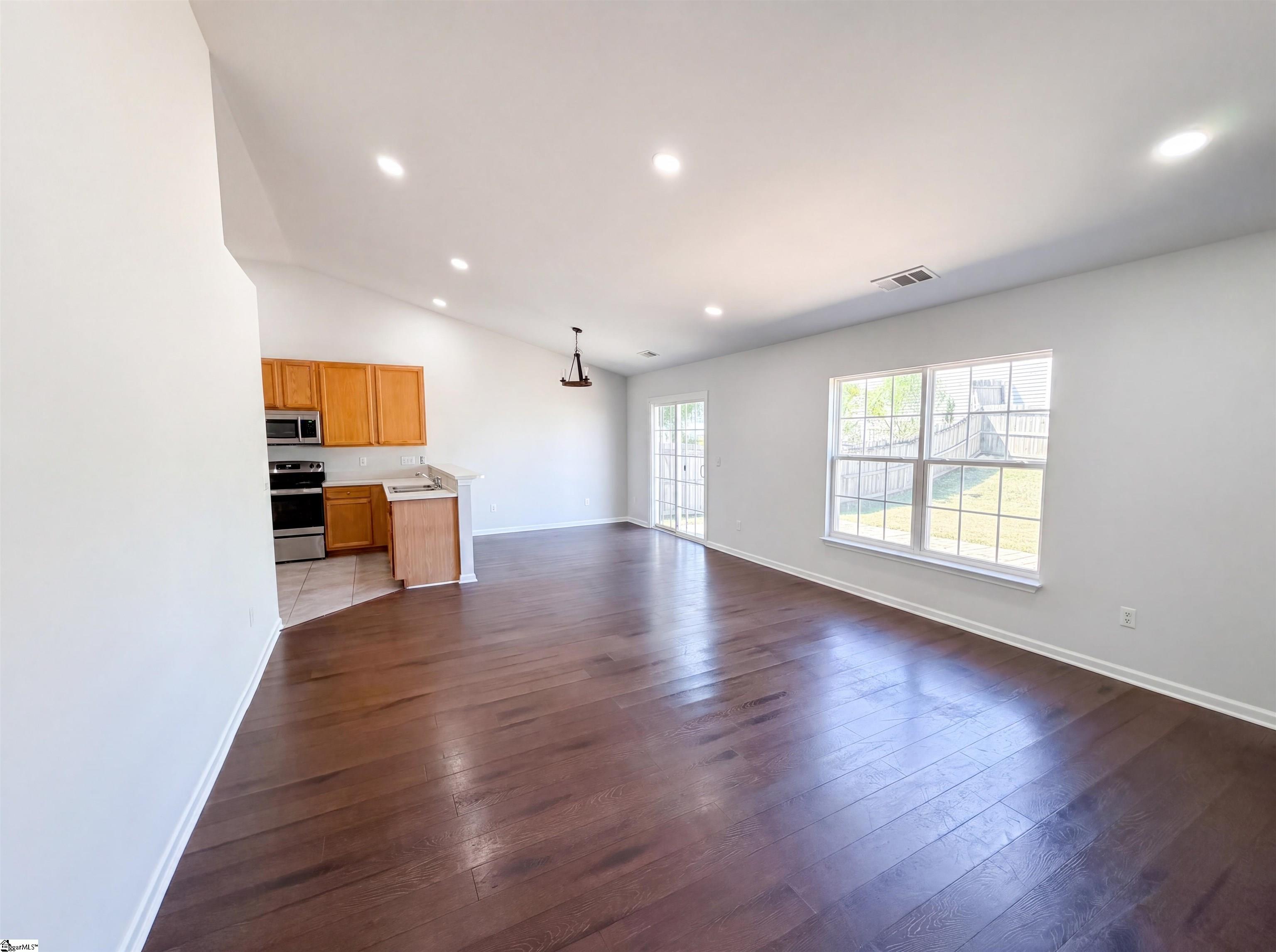 3 Hollow Tree Way Greenville, SC 29605 - Photo 3 of 19