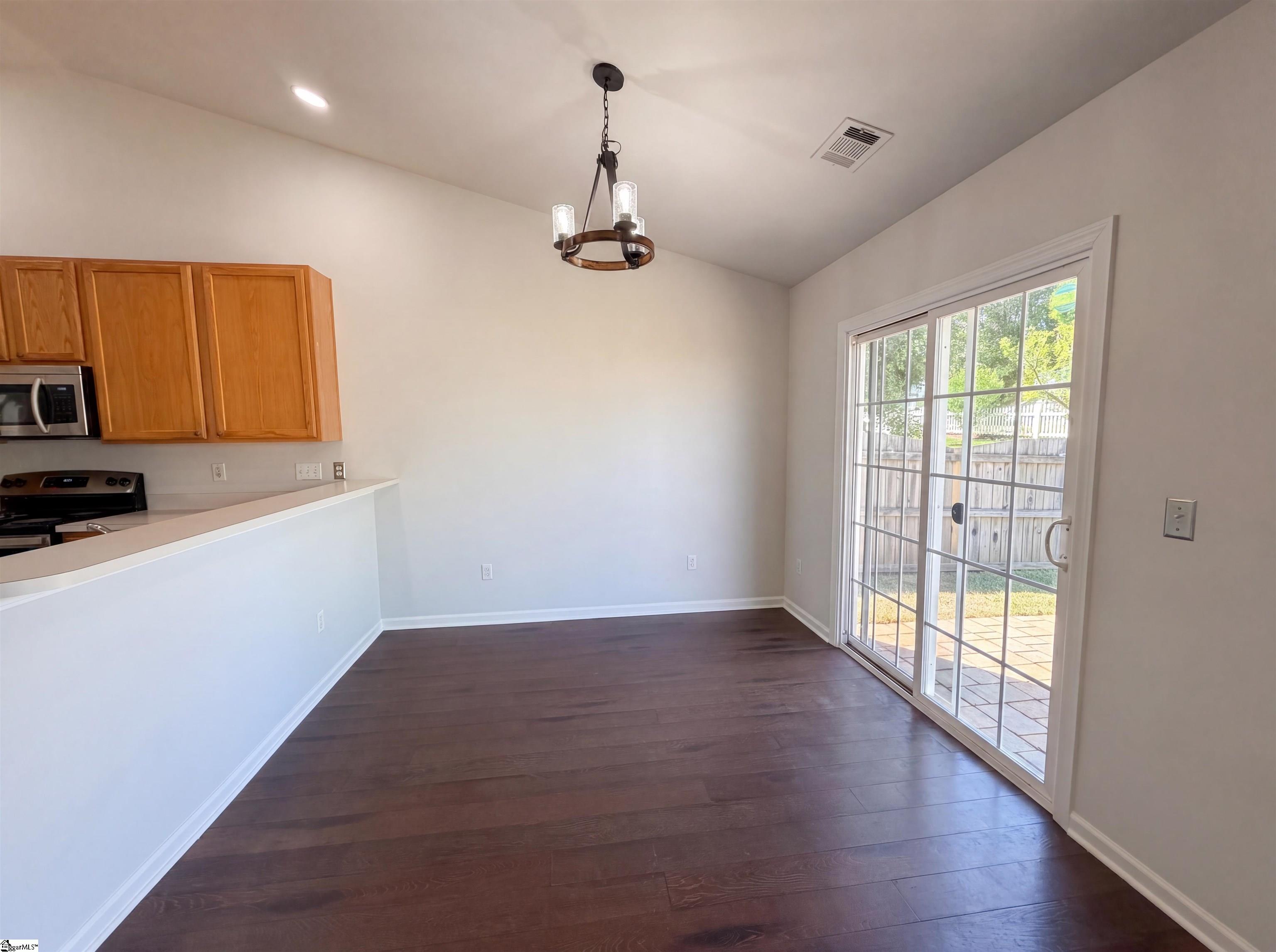3 Hollow Tree Way Greenville, SC 29605 - Photo 6 of 19