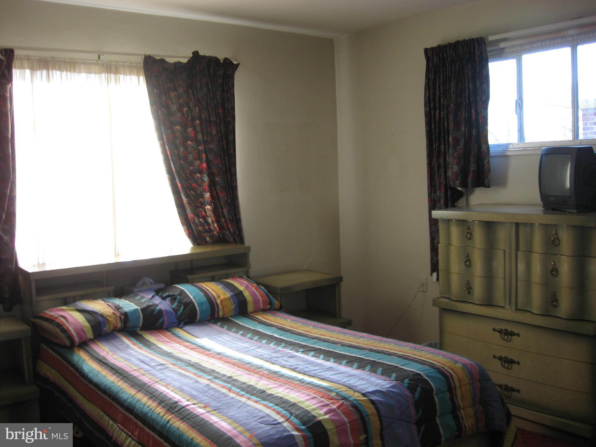 3202 Nerak Road Baltimore, MD 21208 - Photo 9 of 11 Bedroom (Master)
