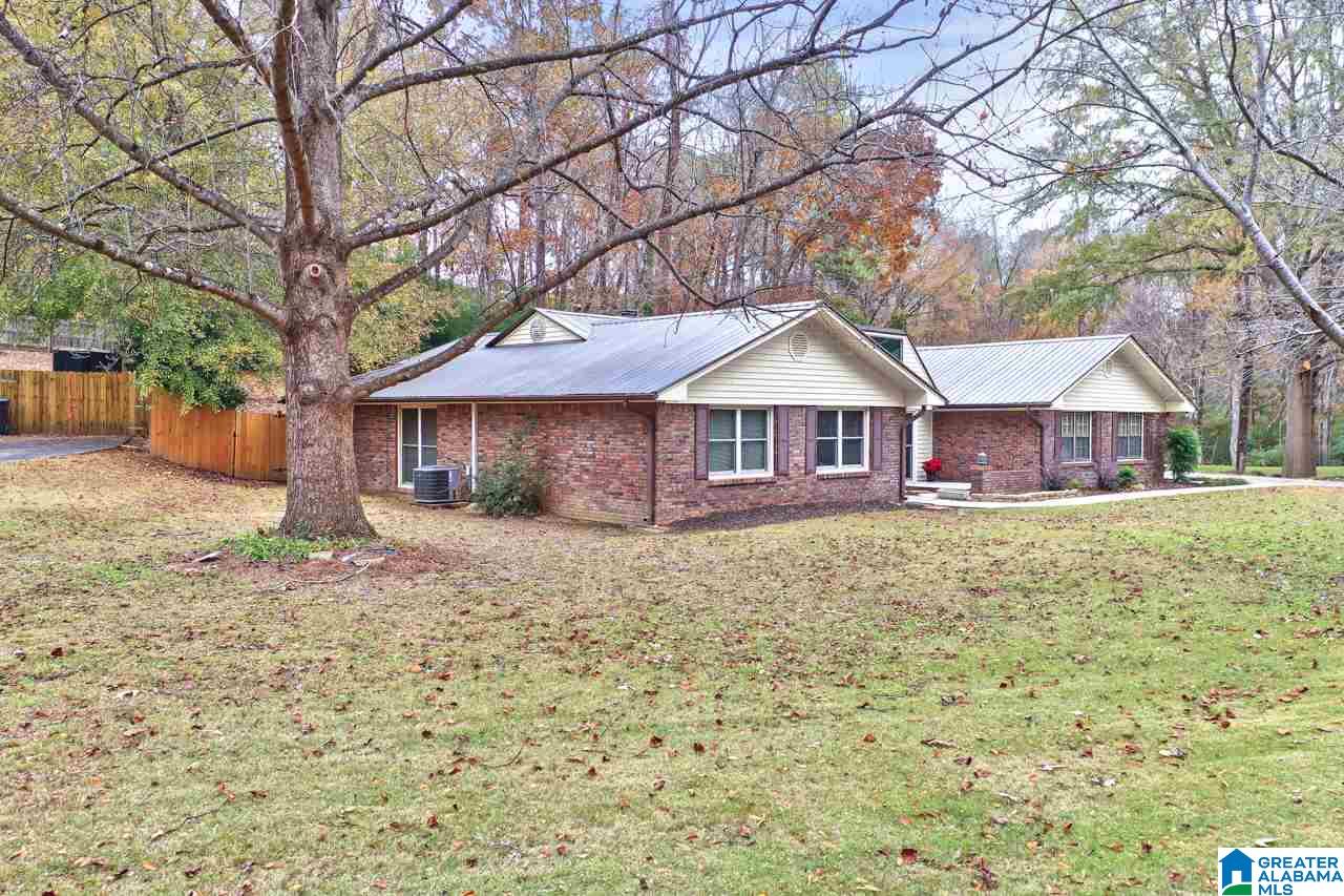 2670 Chandalar Lane Pelham, AL 35124 - Photo 3 of 27