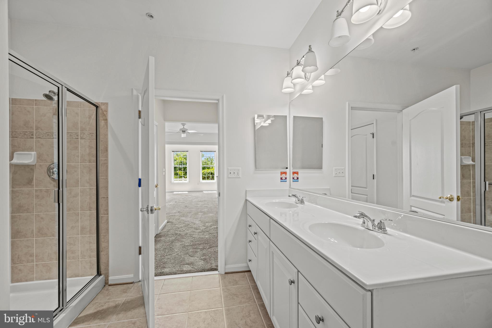 7335 Brookview Road, Unit 104 Elkridge, MD 21075 - Photo 30 of 48 Primary Bathroom