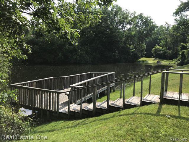 1406 Crescent Lane Rochester Hills, MI 48306 - Photo 44 of 49