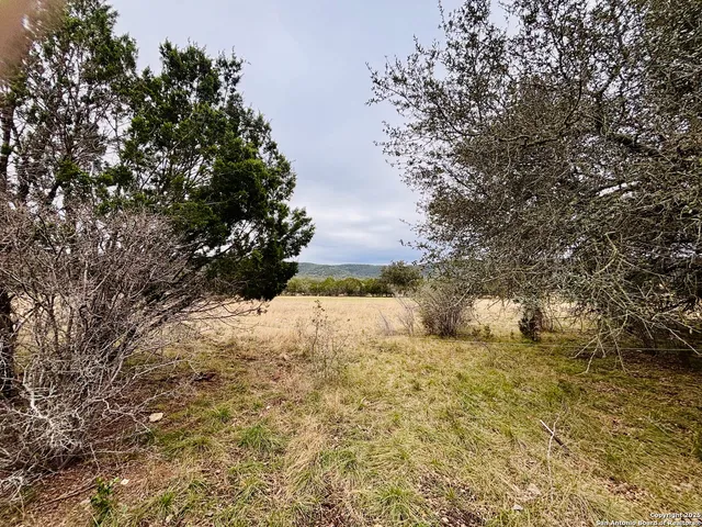 $150,000 | 31 Tequila Sunrise, Concan, TX 78838