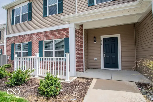 $1,900 | 12035 Zircon Lane, Unit 500, Fishers, IN 46038