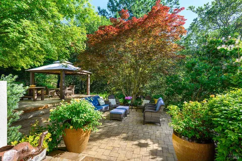 $1,695,000 | 3696 Newbury Court, Santa Rosa, CA 95404