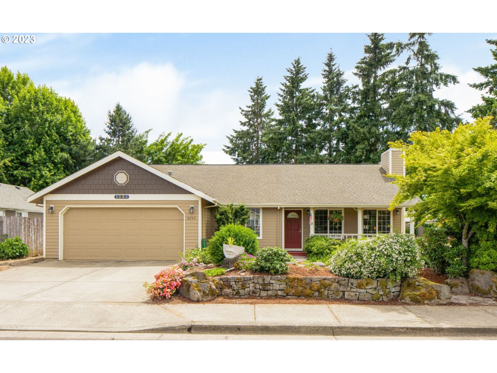 2252 Riviera Court Hubbard, OR 97032 - Photo 1 of 31 Gallery Image 1