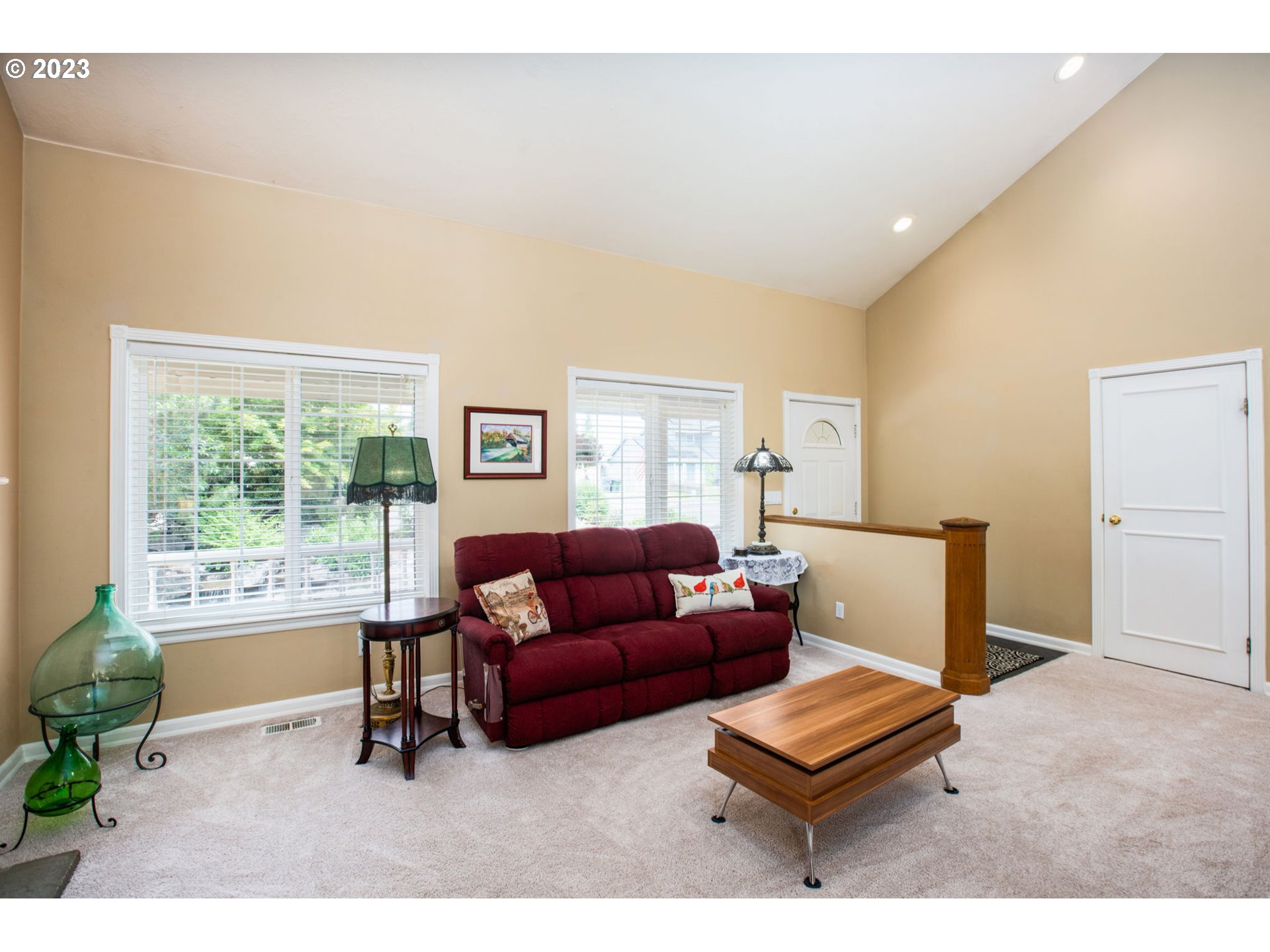 2252 Riviera Court Hubbard, OR 97032 - Photo 7 of 31 Gallery Image 7
