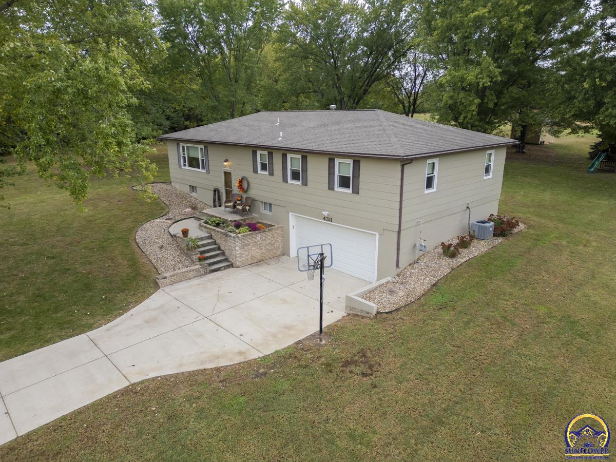 4311 Northwest Valley Road Topeka, KS 66618 - Photo 1 of 1 Gallery Image 1
