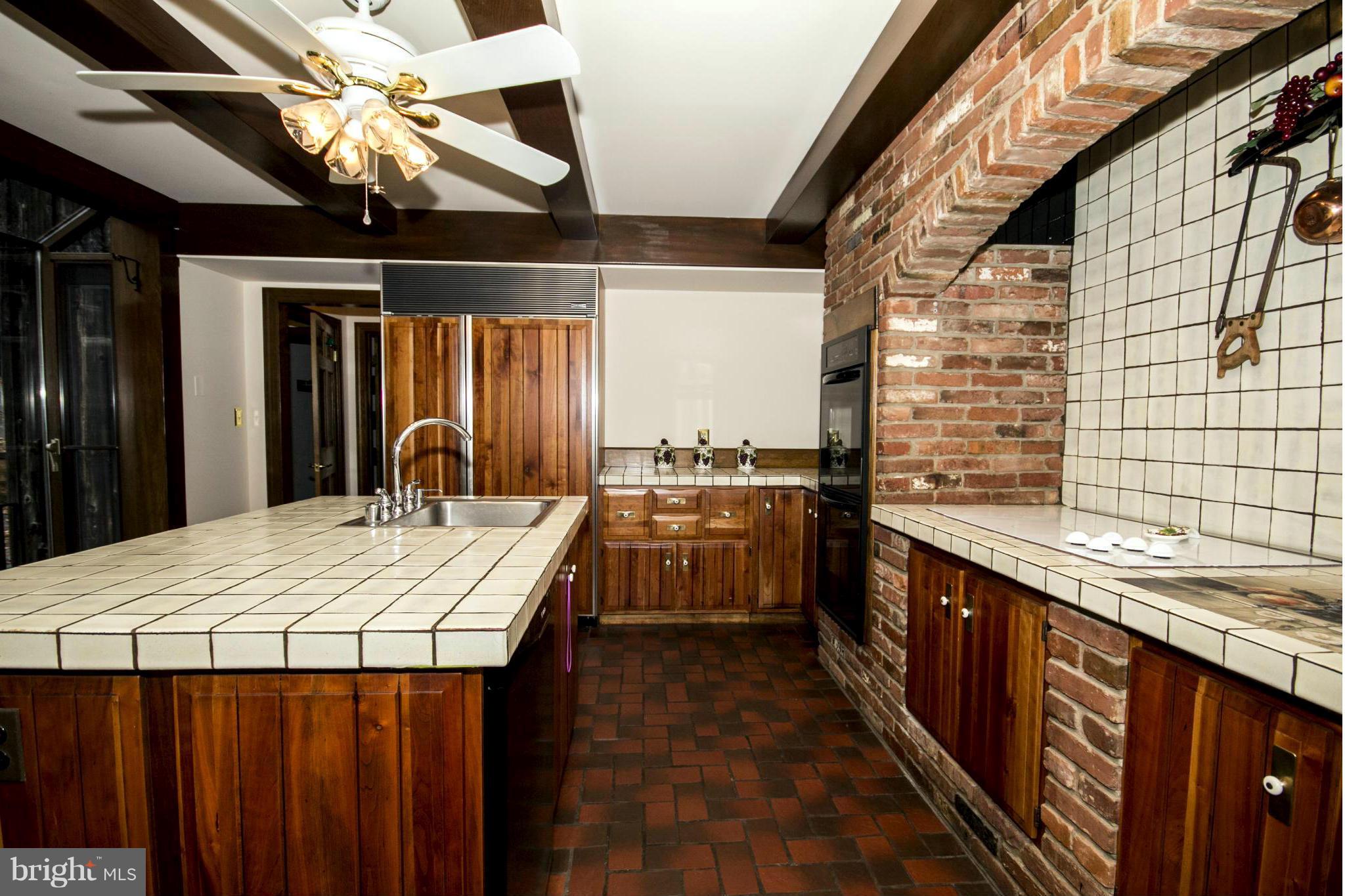 12895 Eagles View Road Phoenix, MD 21131 - Photo 11 of 26 Lots of Cabinets & Counter Space