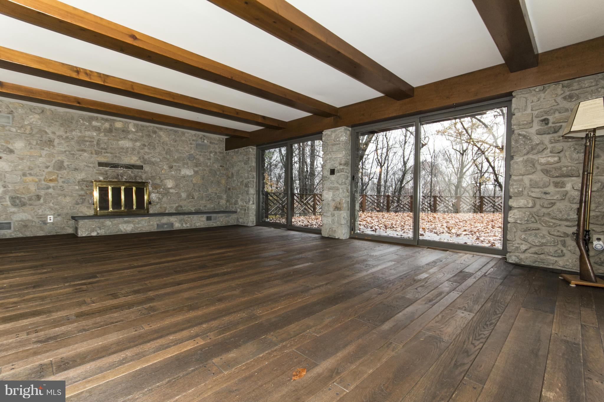 12895 Eagles View Road Phoenix, MD 21131 - Photo 5 of 26 Glass Sliders to Backyard