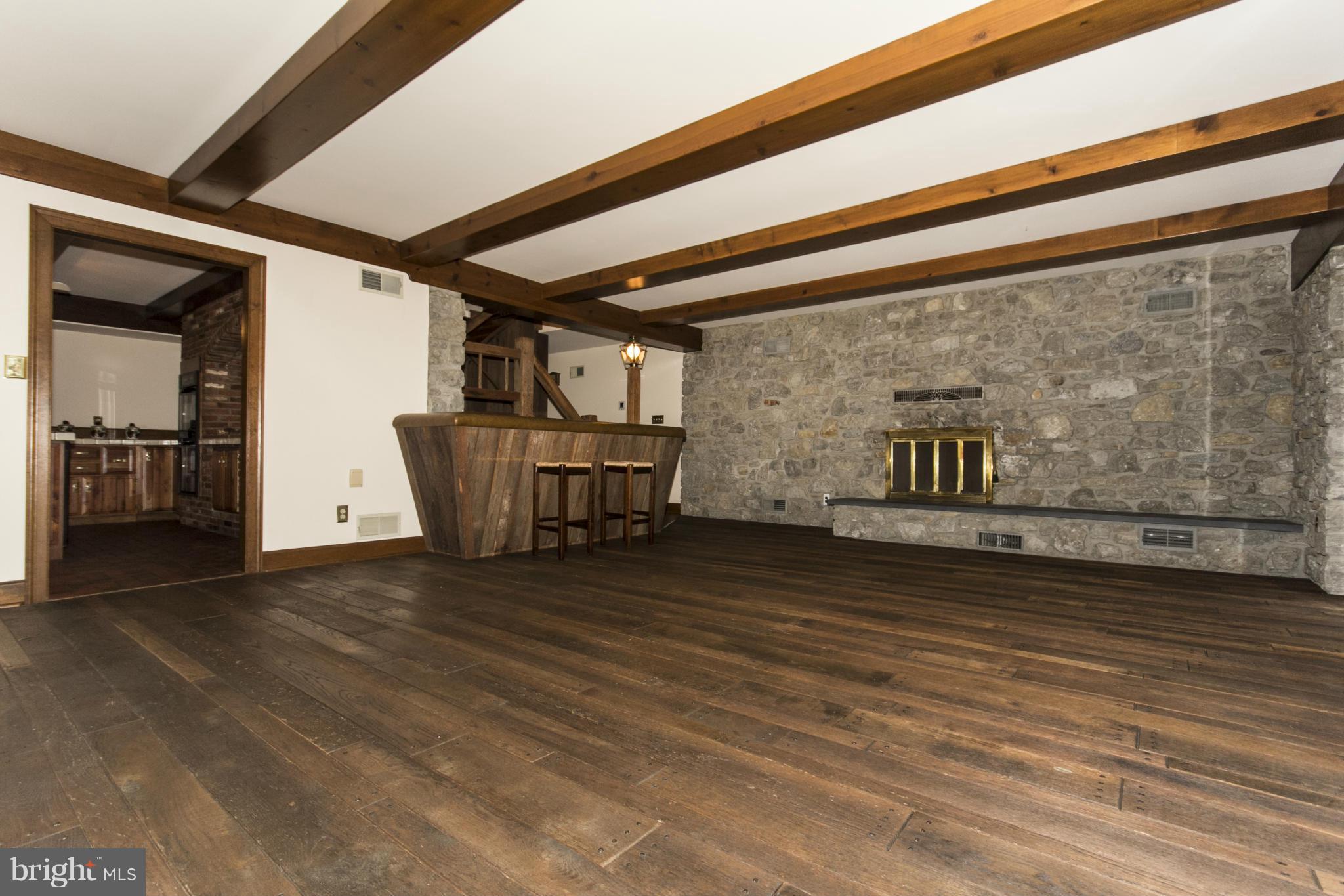 12895 Eagles View Road Phoenix, MD 21131 - Photo 6 of 26 Bright & Spacious