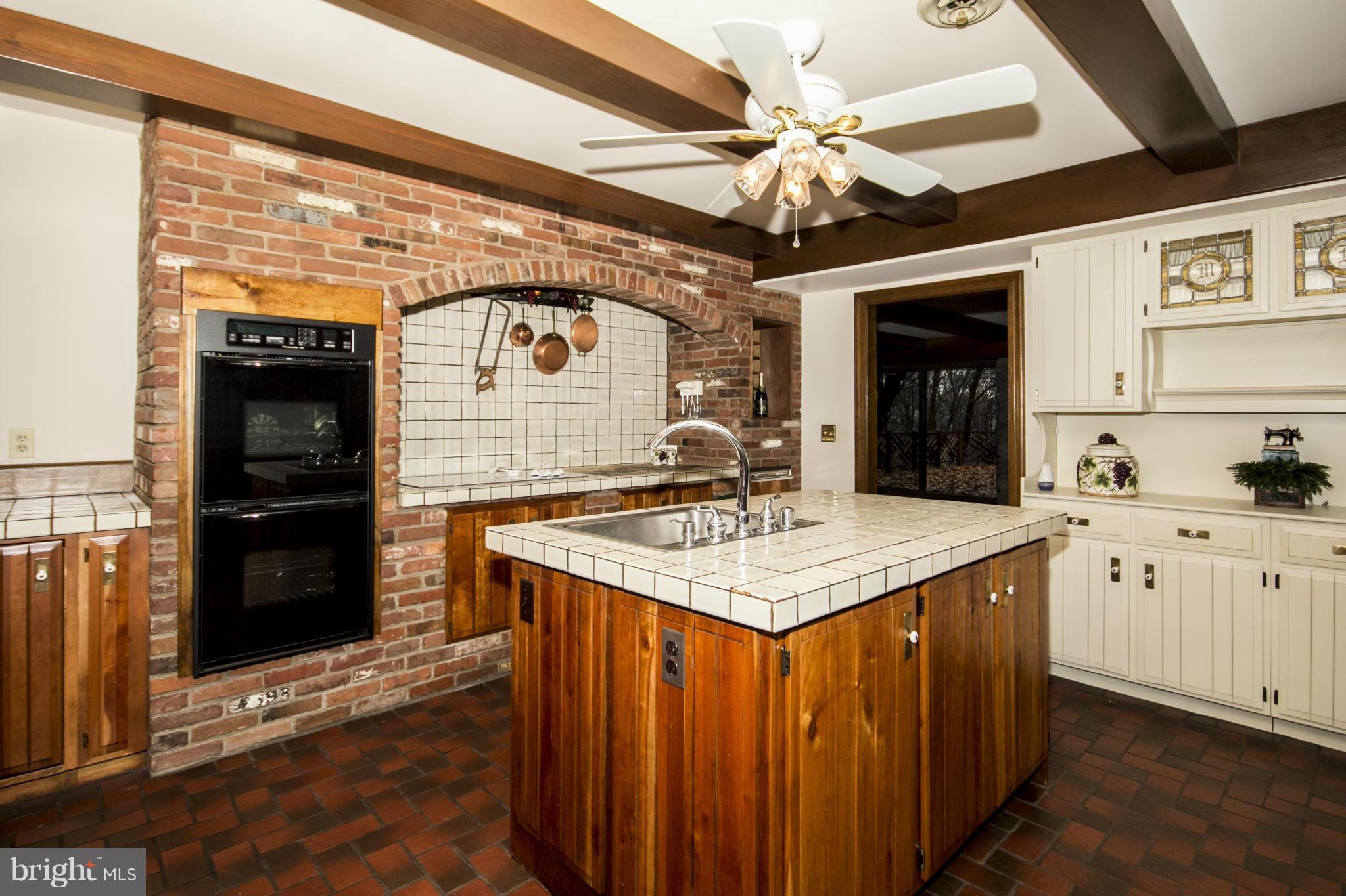 12895 Eagles View Road Phoenix, MD 21131 - Photo 9 of 26 Country Kitchen