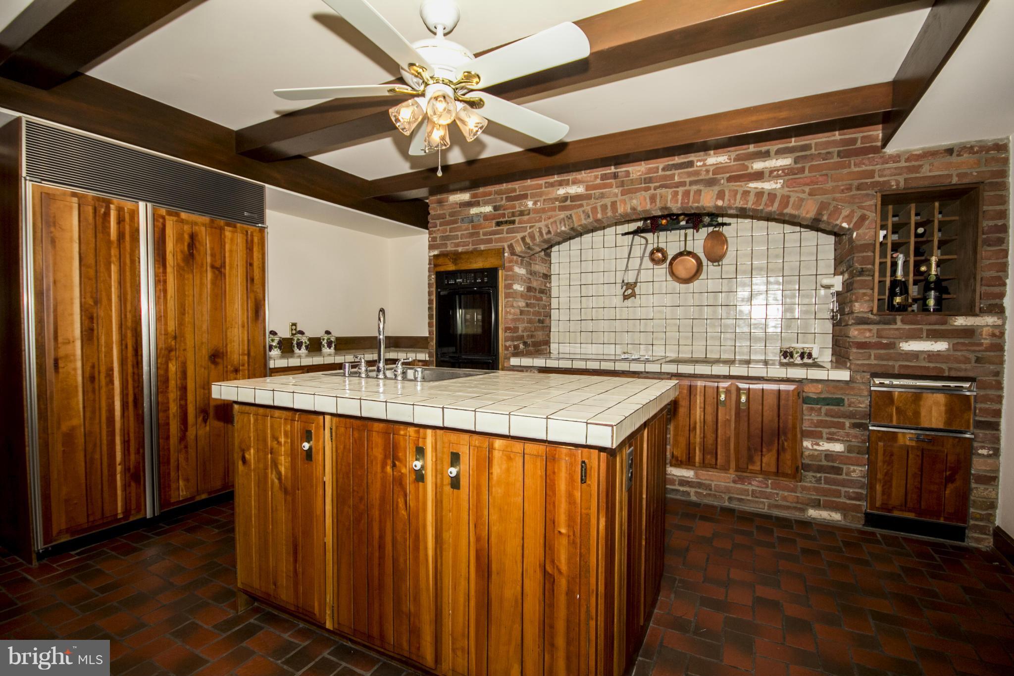 12895 Eagles View Road Phoenix, MD 21131 - Photo 10 of 26 Island