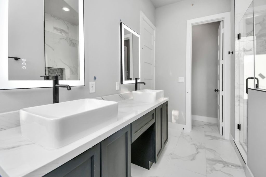 1320 Eberhard Street Houston, TX 77019 - Photo 35 of 45