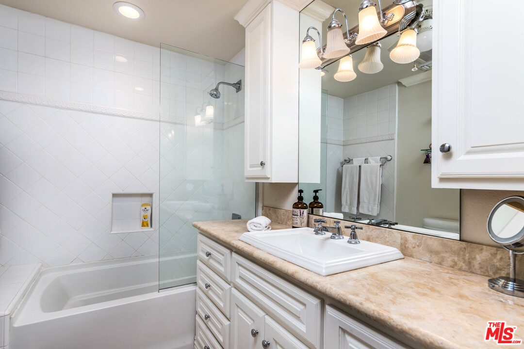 4348 Roxbury Street Simi Valley, CA 93063 - Photo 17 of 25