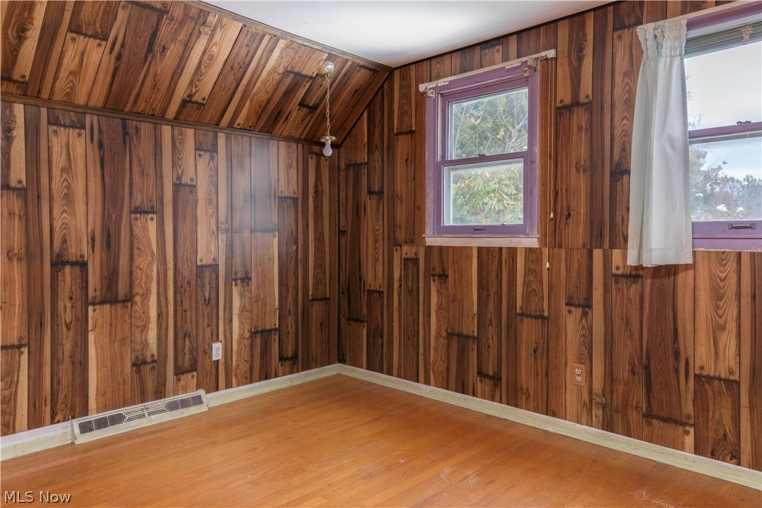 4156 Burkey Road Youngstown, OH 44515 - Photo 18 of 24 Gallery Image 18