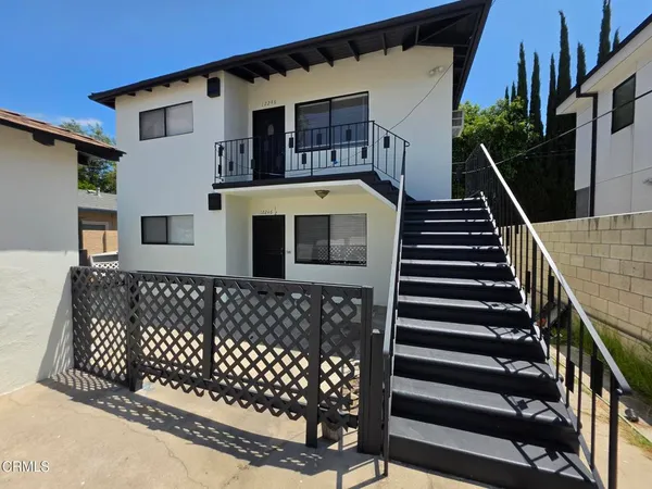 $2,175 | 12246 Oxnard Street, Unit 2, Los Angeles, CA 91606