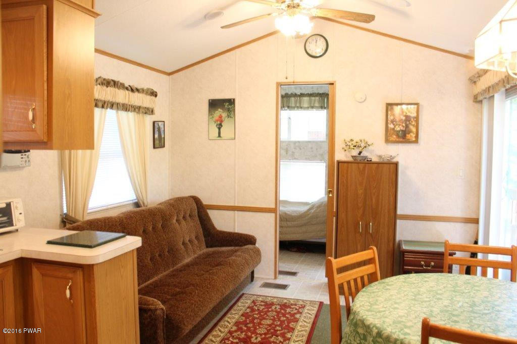 112 Big Bear Road Hawley, PA 18428 - Photo 3 of 19