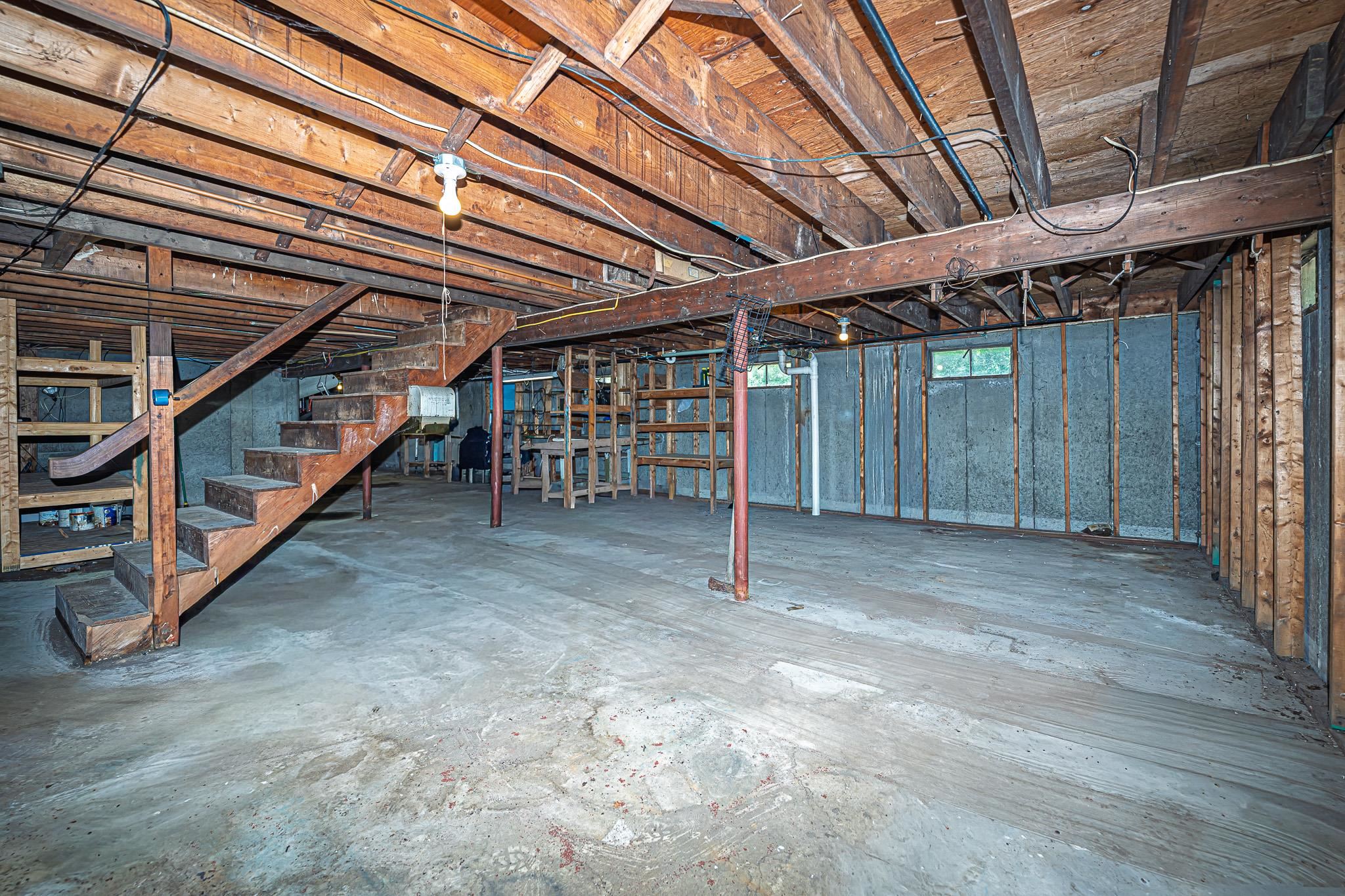 7 Squamscott Road Stratham, NH 03885 - Photo 38 of 46