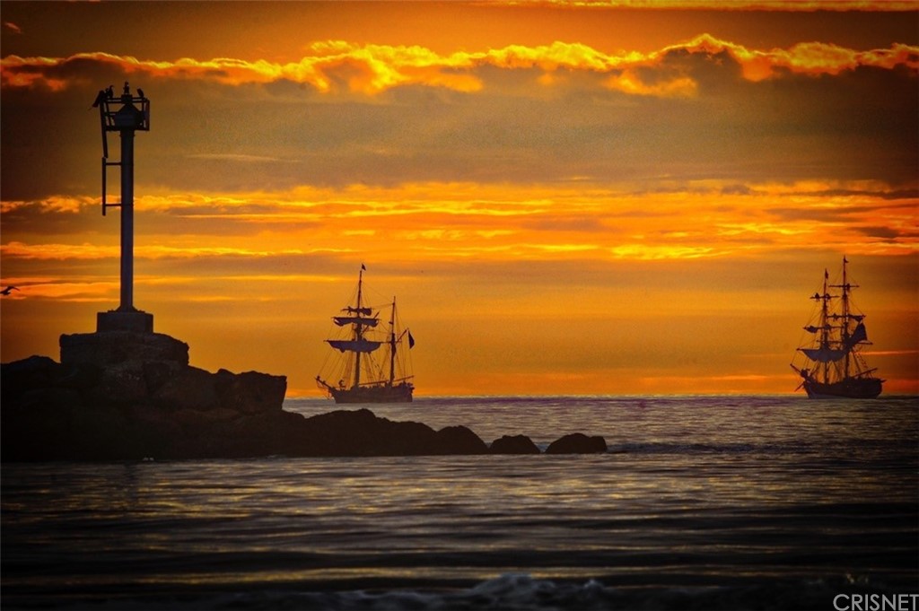 3541 Ocean Drive Oxnard, CA 93035 - Photo 9 of 35 a view of a ocean with a sink
