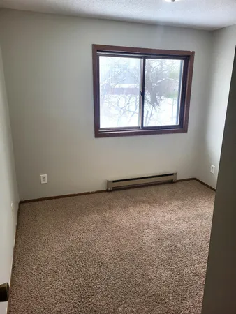 $830 | 124 4th Avenue, Unit 8, Miltona, MN 56354