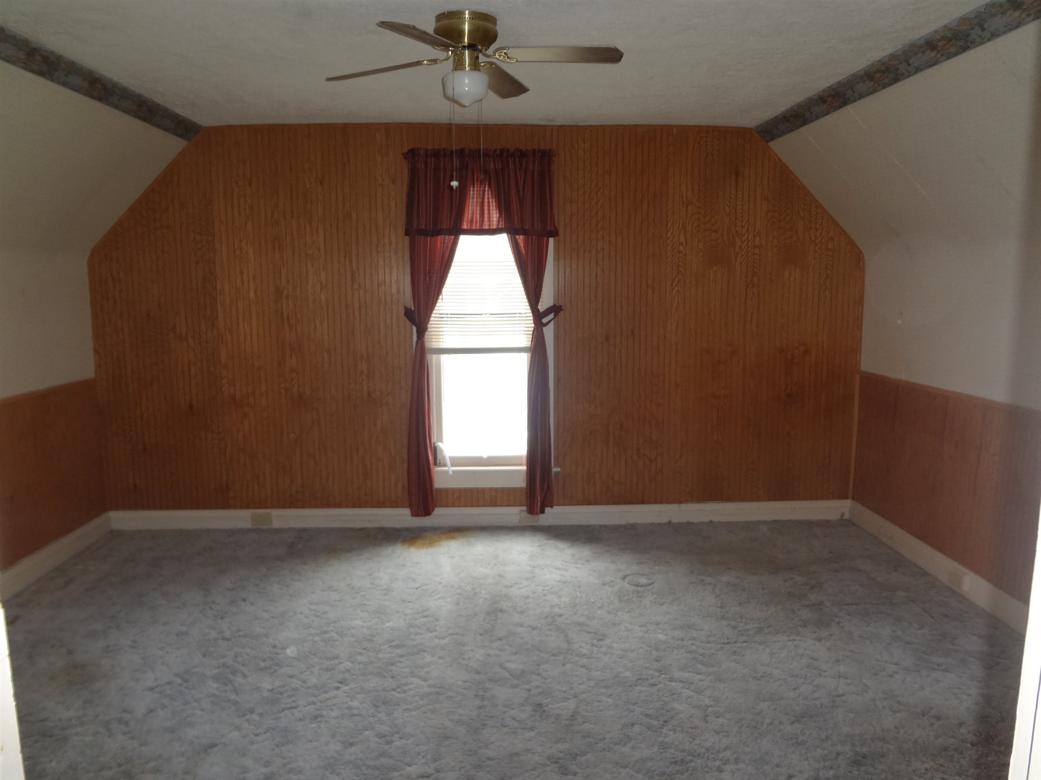 1014 Monroe Street Rochester, IN 46975 - Photo 11 of 15