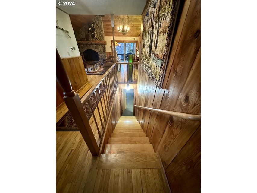43174 Cupper Creek Road Kimberly, OR 97848 - Photo 13 of 48 a view of entryway