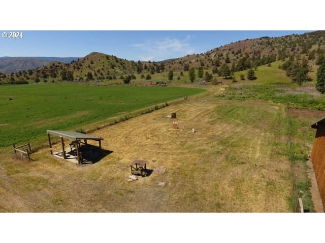 43174 Cupper Creek Road Kimberly, OR 97848 - Photo 39 of 48 a view of a backyard