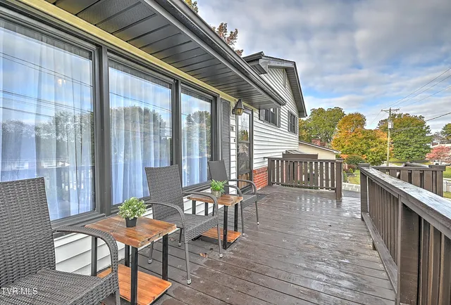 $2,300 | 288 Robin Circle, Unit 7, Bristol, VA 24202