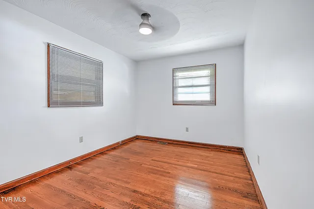 $2,300 | 288 Robin Circle, Unit 7, Bristol, VA 24202