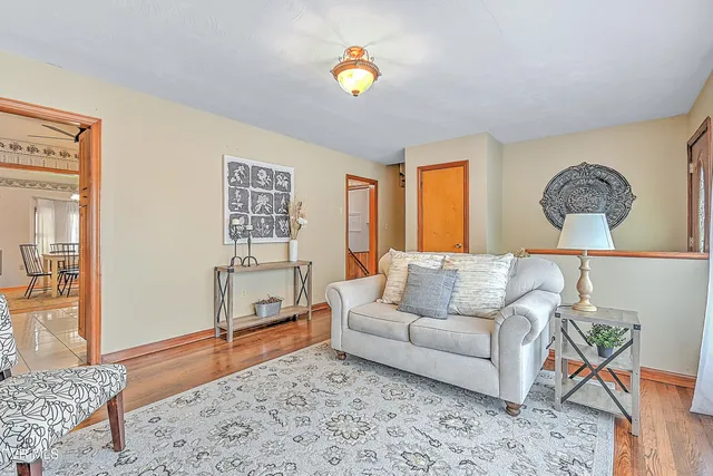 $2,300 | 288 Robin Circle, Unit 7, Bristol, VA 24202