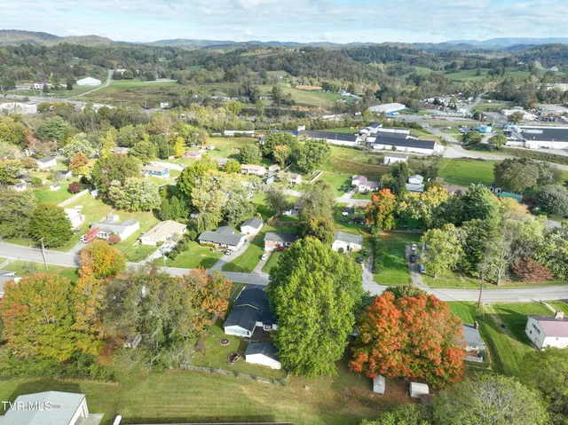 $2,300 | 288 Robin Circle, Unit 7, Bristol, VA 24202