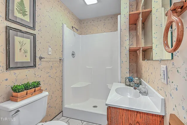 $2,300 | 288 Robin Circle, Unit 7, Bristol, VA 24202