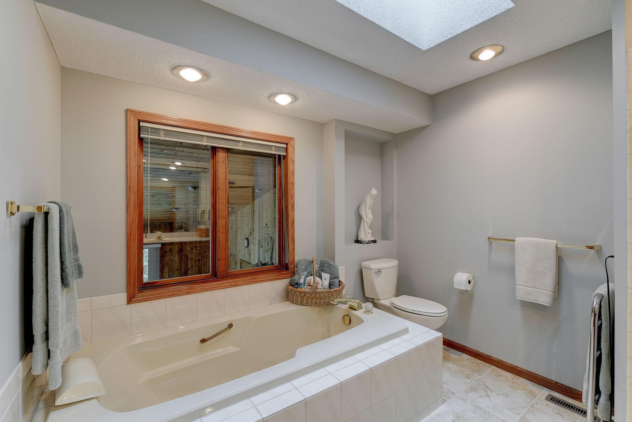 7995 Island Road Eden Prairie, MN 55347 - Photo 18 of 38