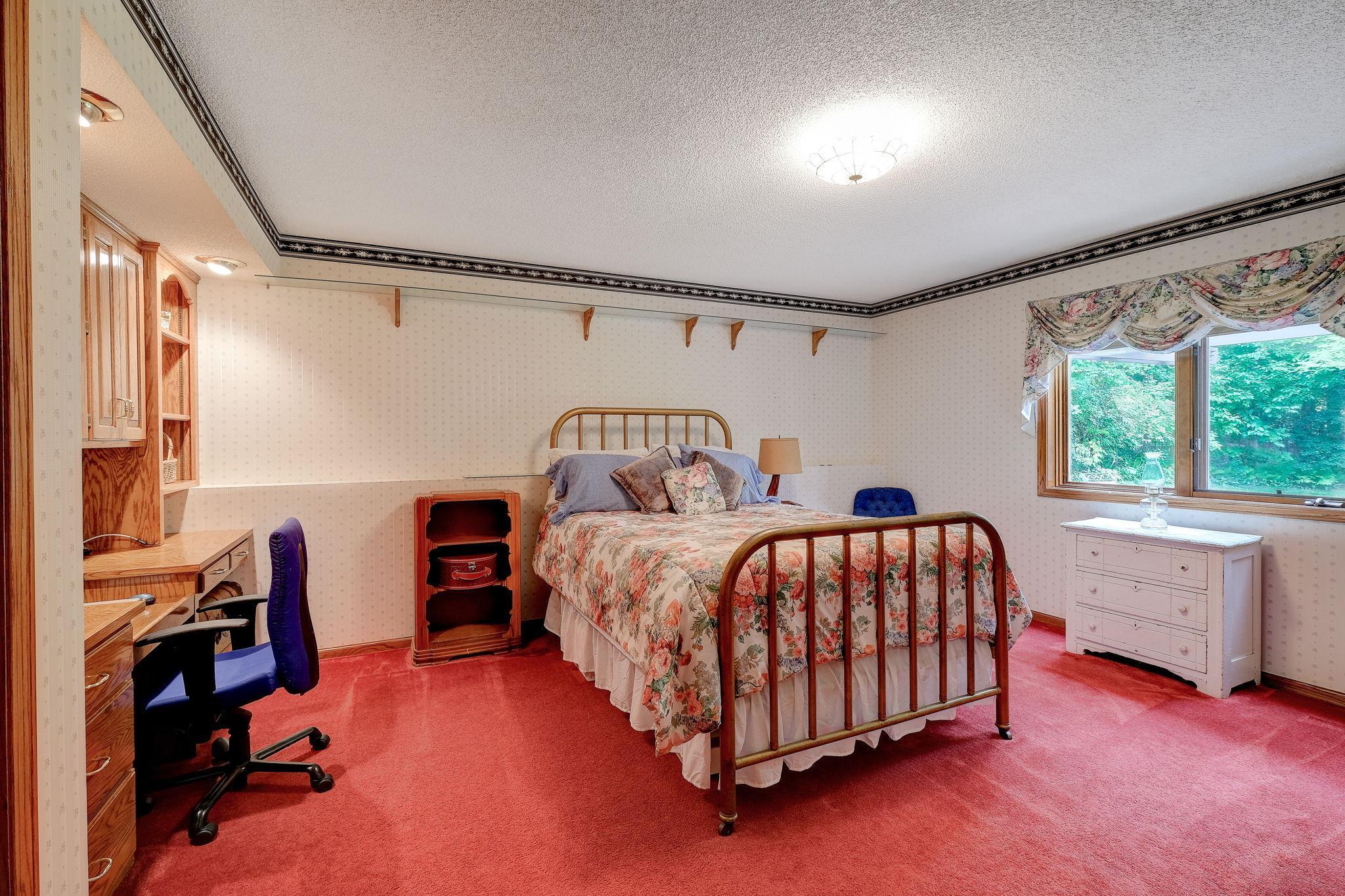 7995 Island Road Eden Prairie, MN 55347 - Photo 21 of 38