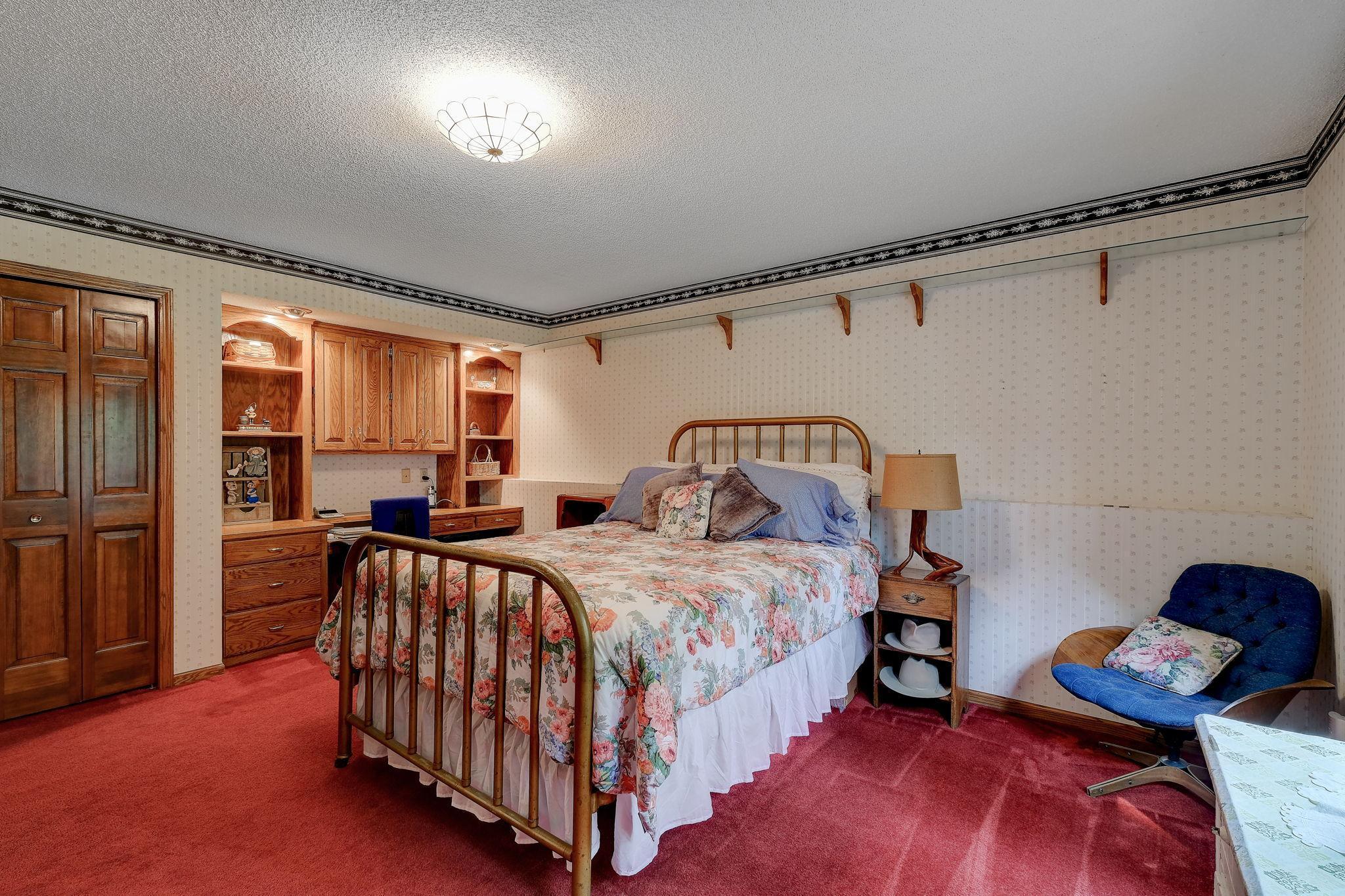 7995 Island Road Eden Prairie, MN 55347 - Photo 22 of 38