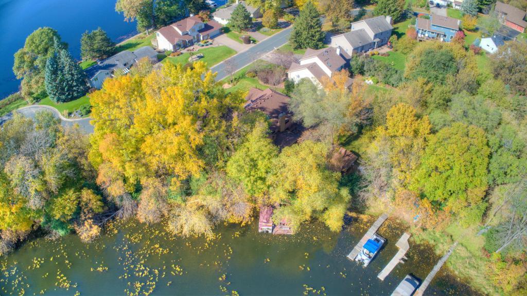 7995 Island Road Eden Prairie, MN 55347 - Photo 3 of 38