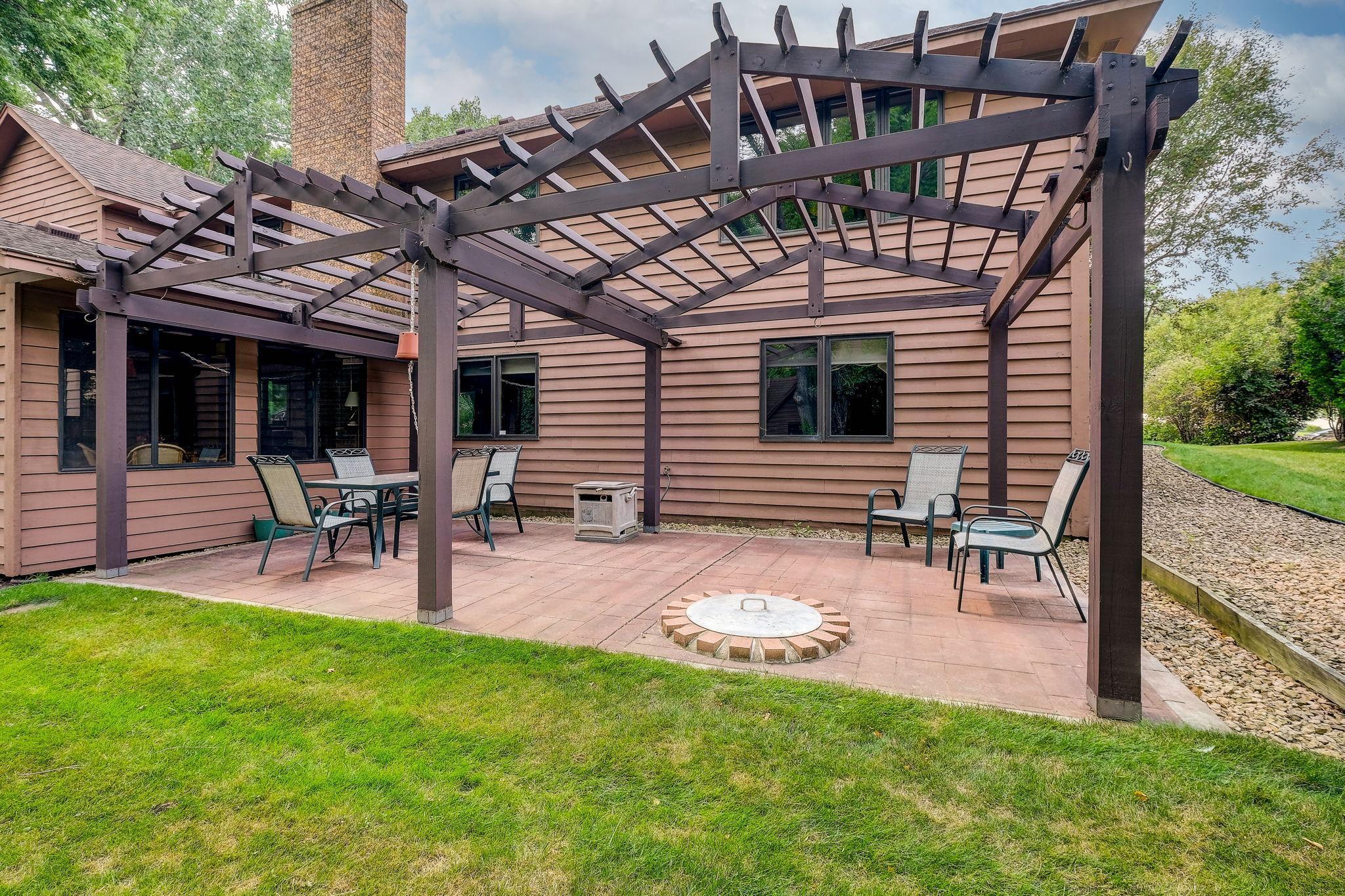 7995 Island Road Eden Prairie, MN 55347 - Photo 37 of 38